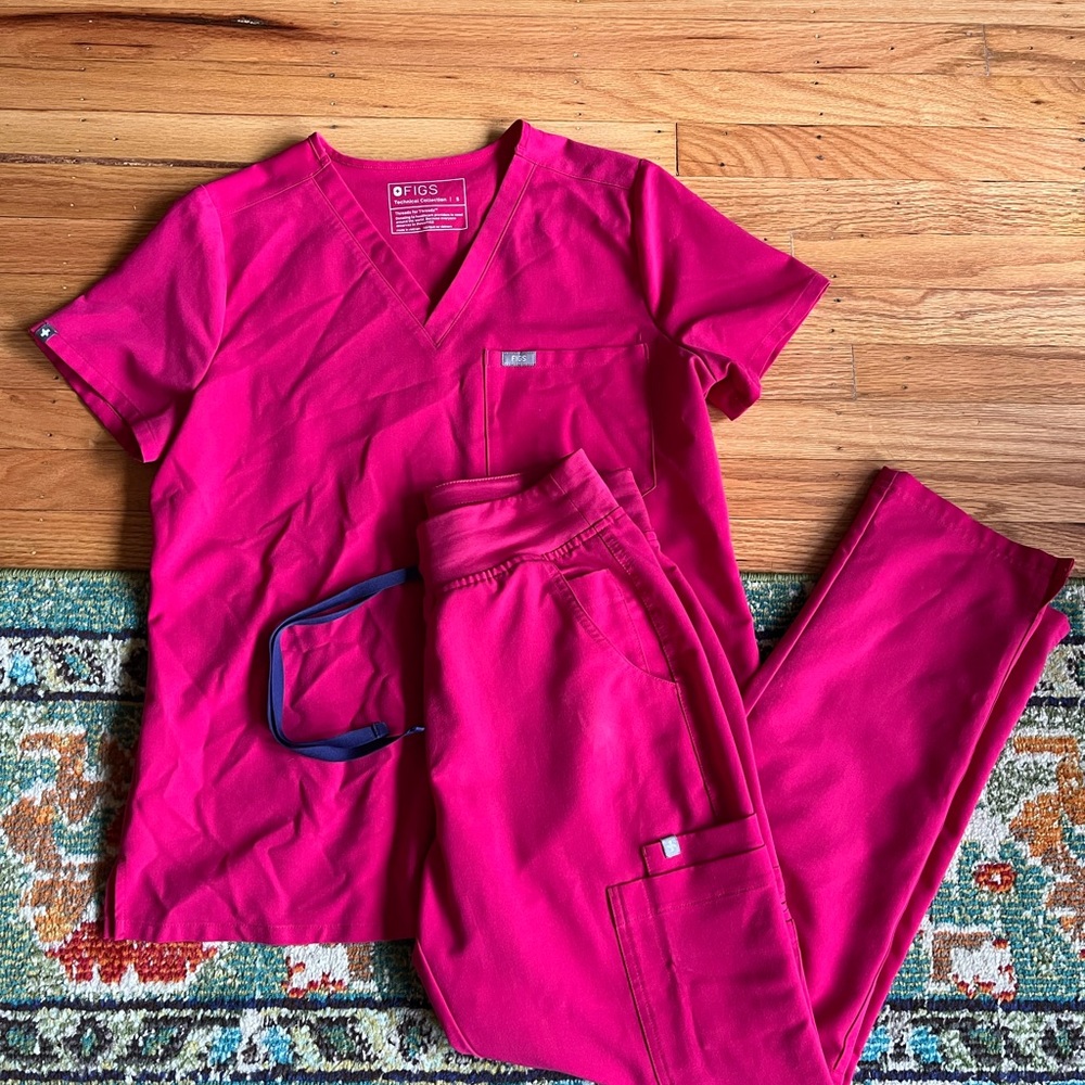 Figs Petite Scrubs Set Ultra Rose Yola Catarina